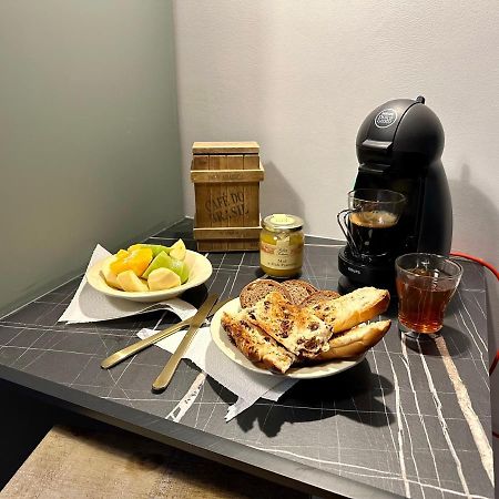 Appartement Le Lutz à Nîmes Extérieur photo