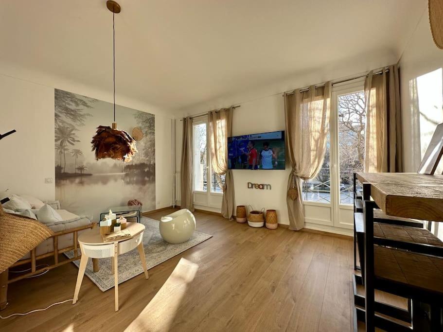 Appartement Le Lutz à Nîmes Extérieur photo