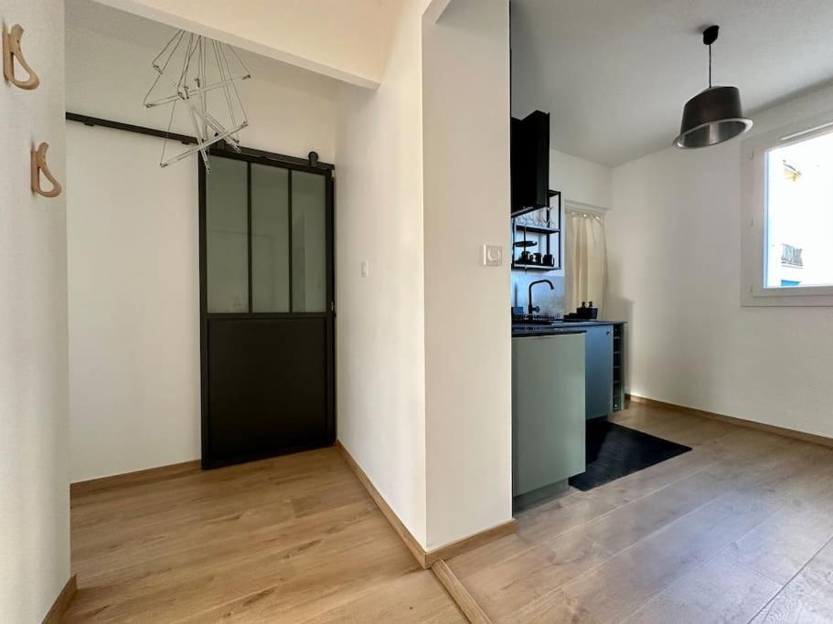 Appartement Le Lutz à Nîmes Extérieur photo