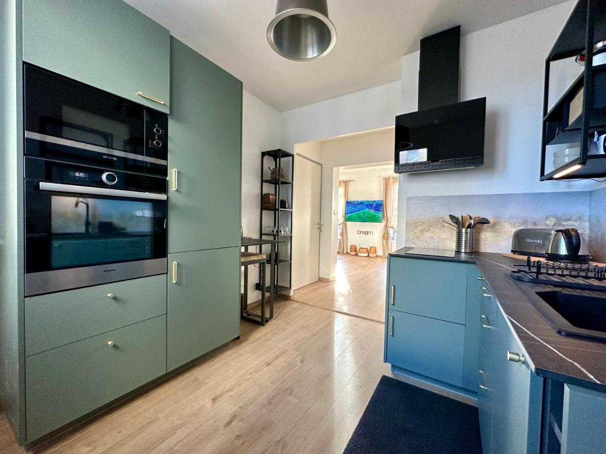 Appartement Le Lutz à Nîmes Extérieur photo